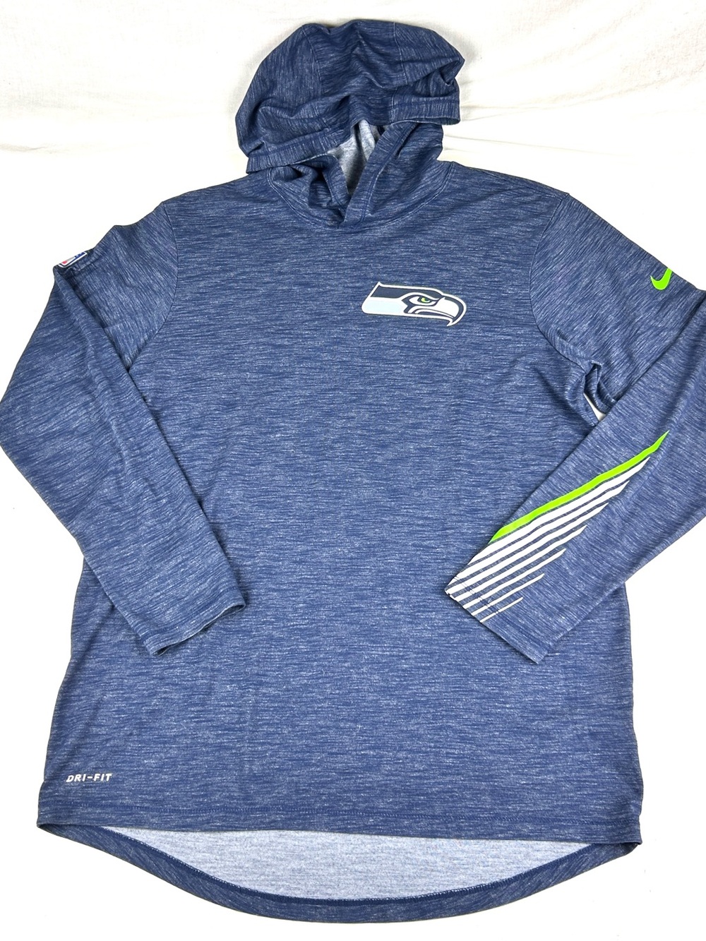 Nike Seattle Seahawks NFL On Field Dri-FIT Pullover Hoodie – Men's Medium